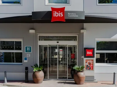 Ibis Barcelona Castelldefels — Foto 9