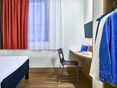 Ibis Barcelona Centro (Sagrada Familia) — foto 11