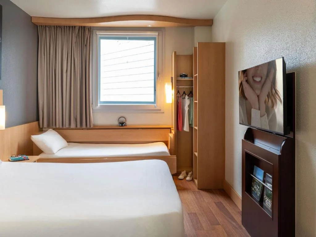 Family Room — Ibis Barcelona Meridiana