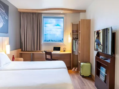 Ibis Barcelona Meridiana — photo 11