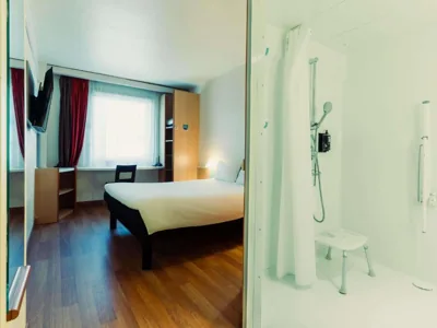 Ibis Barcelona Molins de Rei — 写真 3