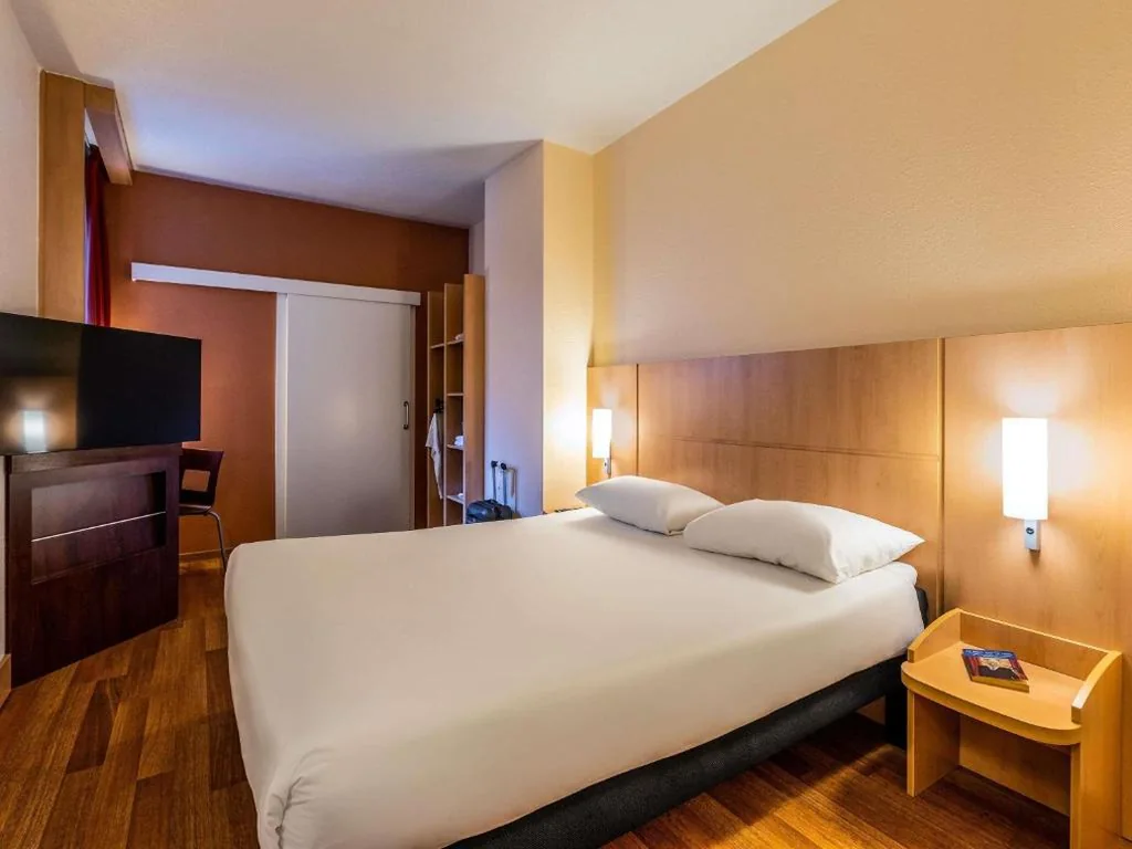 Habitación Doble Estándar - Adaptada para personas con movilidad reducida — Ibis Bilbao Centro