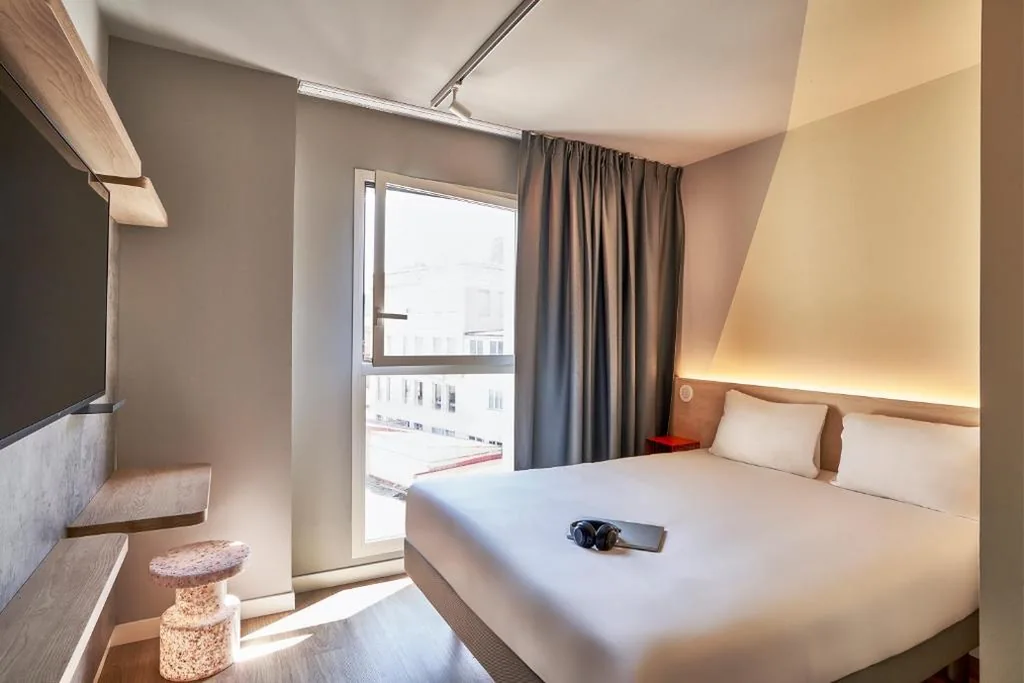 Quarto Duplo Clássico com pátio — IBIS BUDGET BARCELONA CENTER