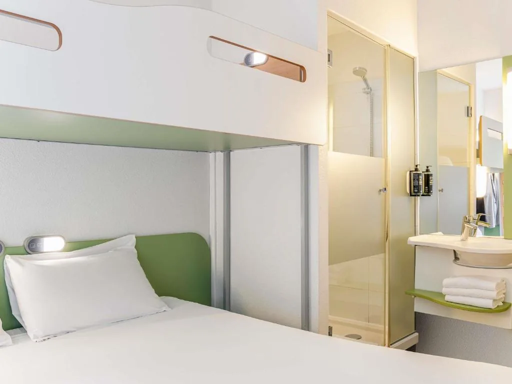 Habitación Doble con litera — Ibis Budget Bilbao Barakaldo