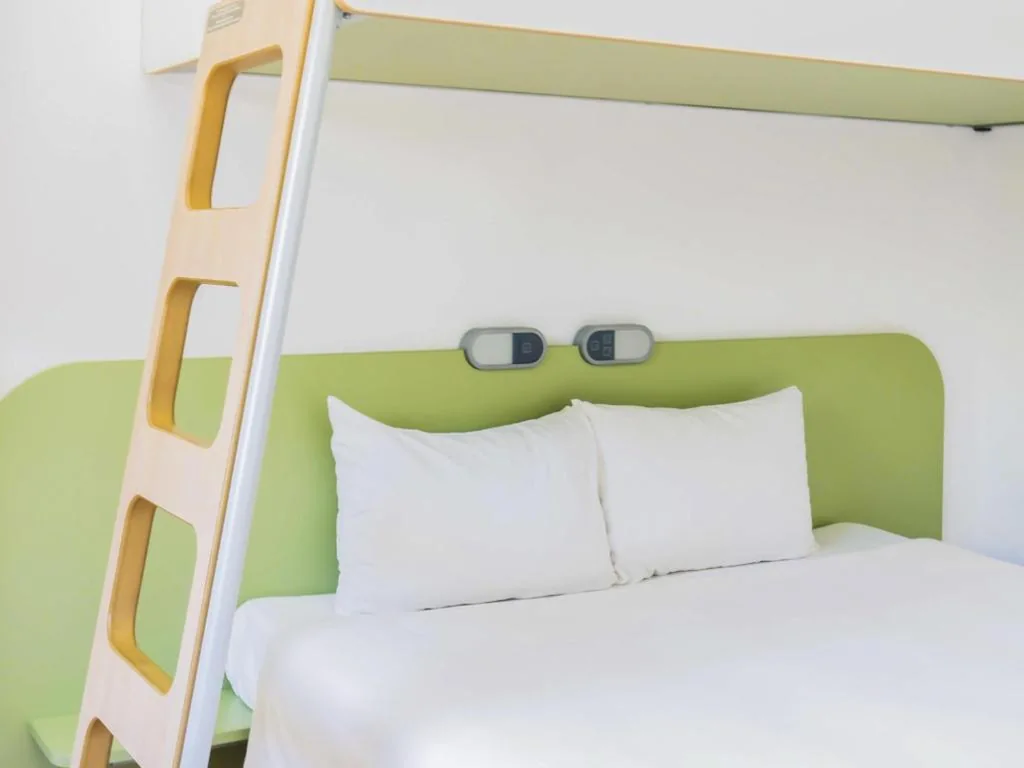 Quarto Triplo — Ibis Budget Girona Costa Brava