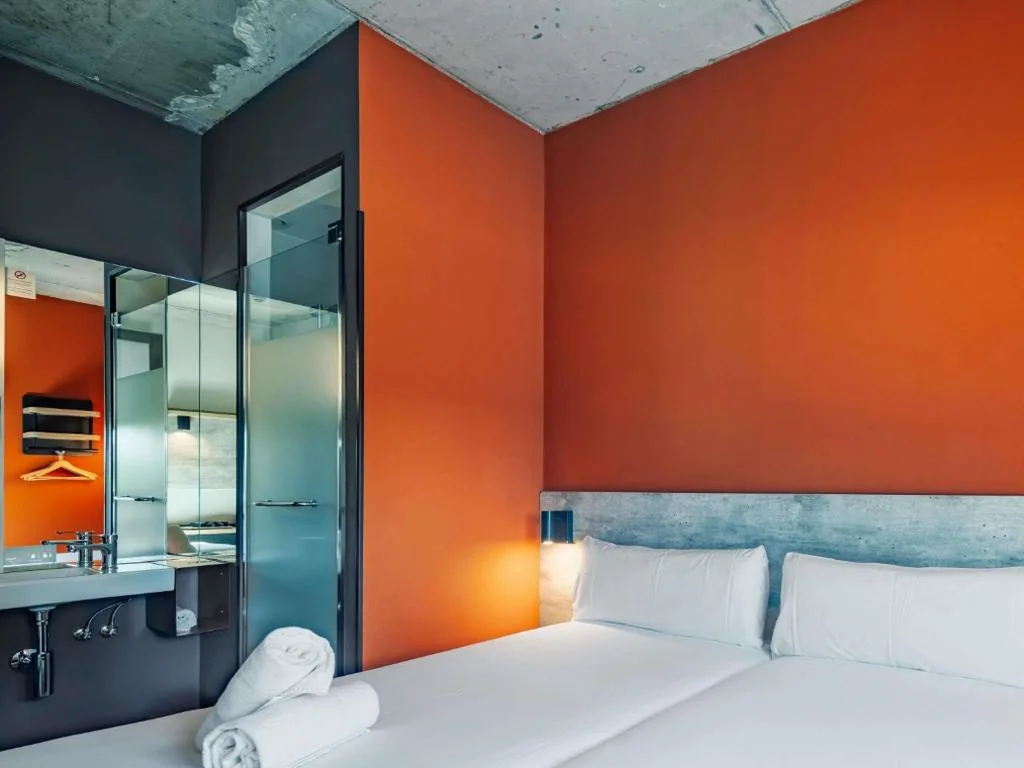 Standaard Tweepersoonskamer - 2 bedden — ibis budget Madrid Aeropuerto