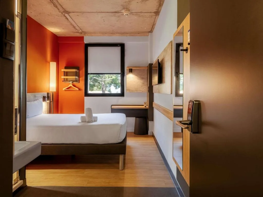 Standaard Tweepersoonskamer — ibis budget Madrid Aeropuerto