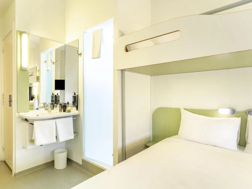 Habitación Doble con litera — Ibis Budget Madrid Calle Alcalá