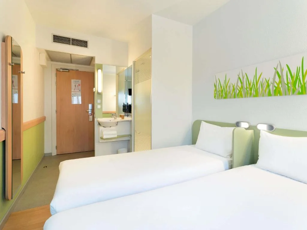 Camera doppia con letti singoli — Ibis Budget Madrid Centro Las Ventas