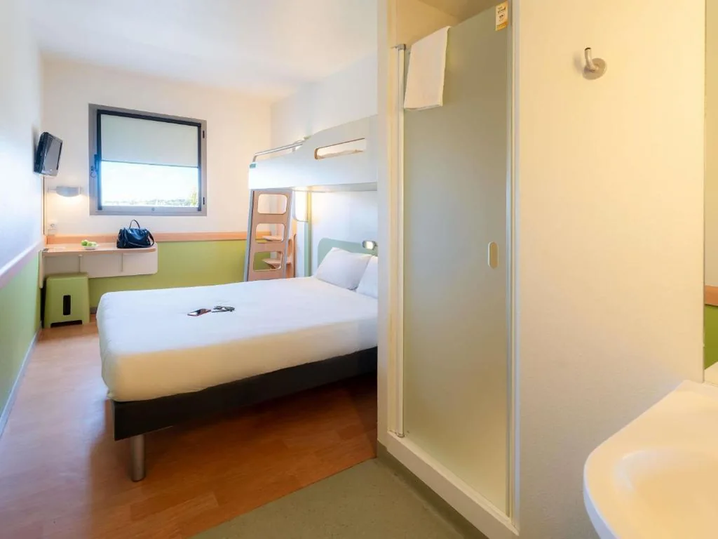 Habitación Doble Estándar — Ibis Budget Madrid Vallecas