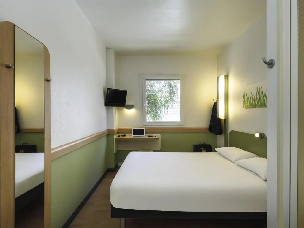 Standard Double Room — Ibis Budget Málaga Centro