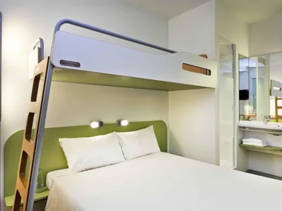 Ibis Budget Málaga Centro — photo 9