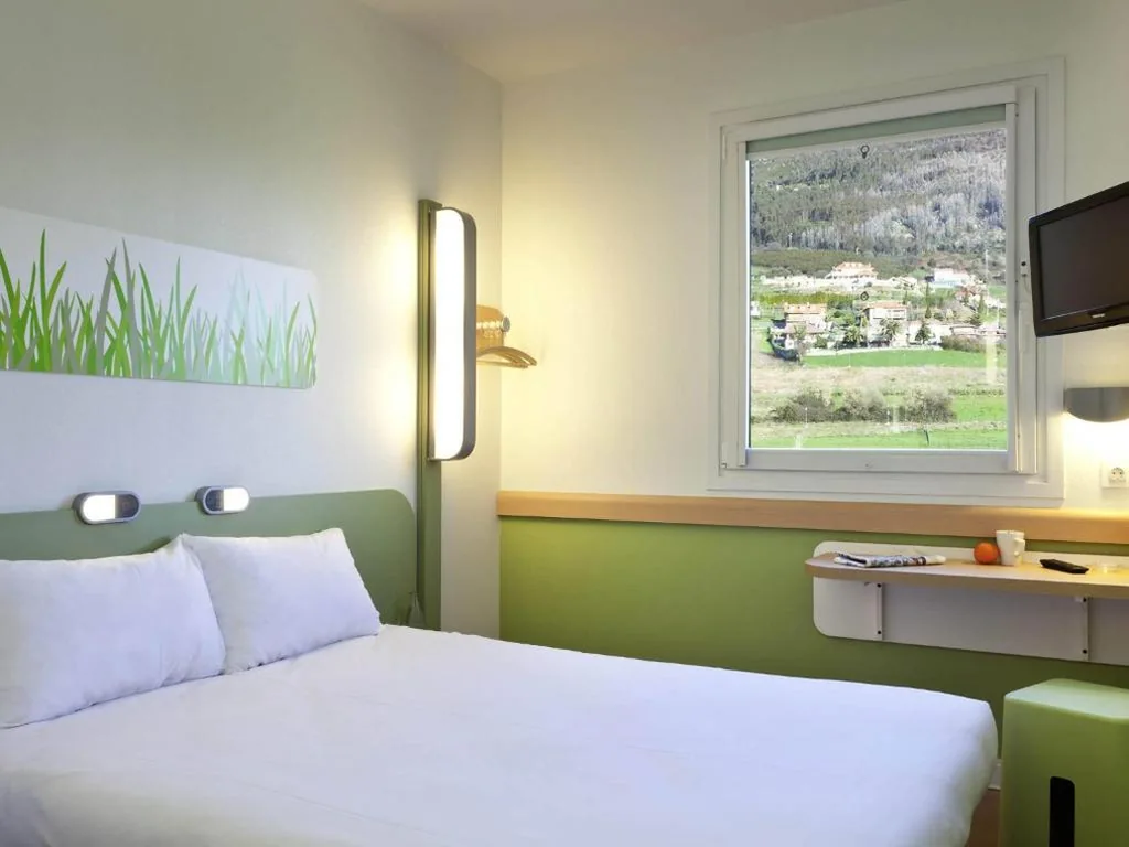 Habitación Doble Clásica — Ibis Budget Oviedo