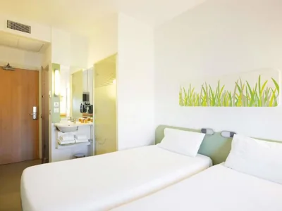 Ibis Budget Sevilla Aeropuerto — 写真 9