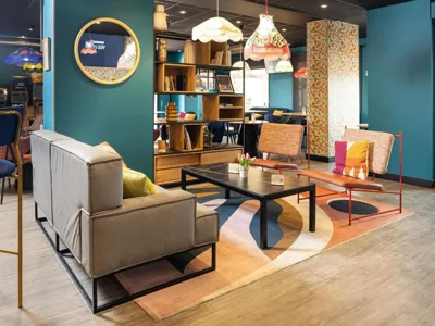 Ibis Budget Valencia Aeropuerto — Foto 10