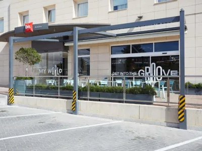 Ibis Elche — foto 8