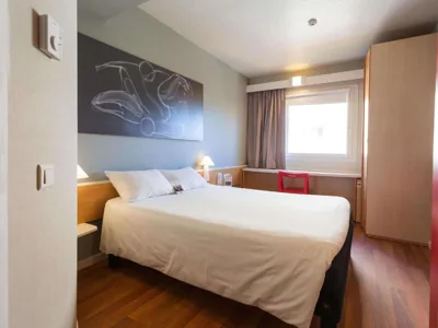 Ibis Elche — foto 12