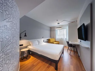 Ibis Murcia — Foto 10