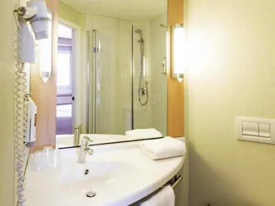 Ibis Oviedo — foto 12