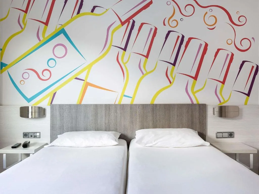 Habitación Estándar - 2 camas individuales — Ibis Styles Madrid Prado