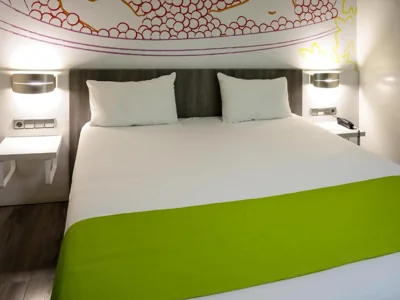 Ibis Styles Madrid Prado — foto 12