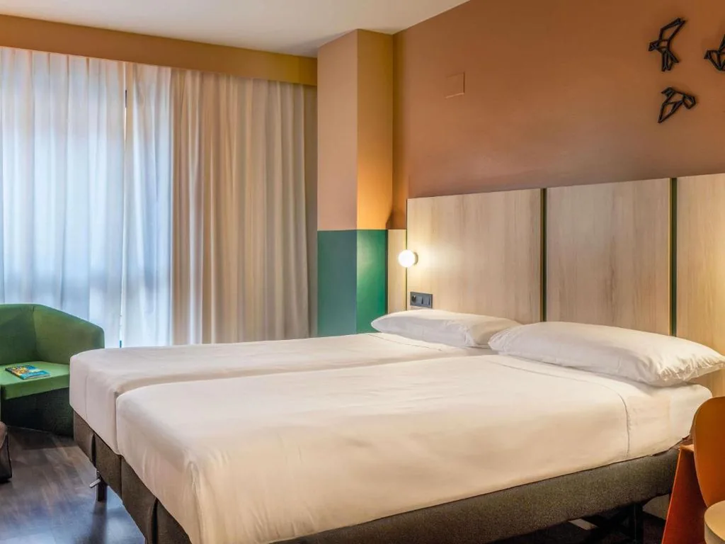 Quarto Duplo Standard - 2 camas — Ibis Styles Zaragoza Centro