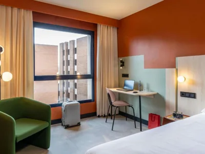 Ibis Styles Zaragoza Centro — foto 2