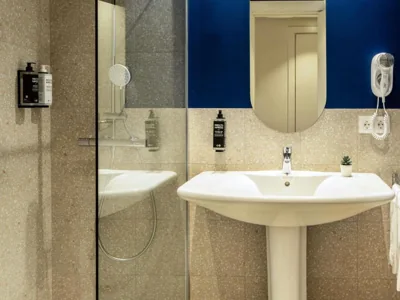 Ibis Styles Zaragoza Centro — foto 3