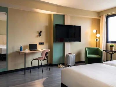Ibis Styles Zaragoza Centro — foto 10