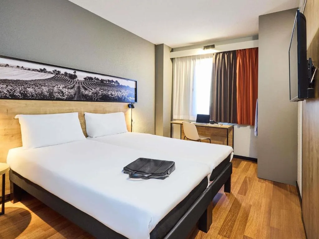 Standard-Doppelzimmer – 2 Betten — Ibis Valladolid