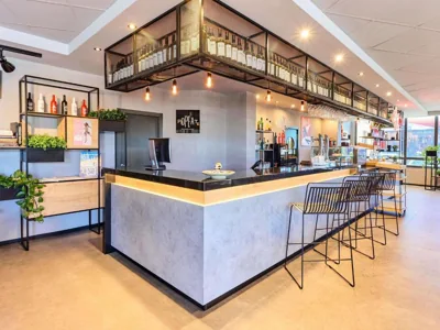 Ibis Valladolid — Foto 6