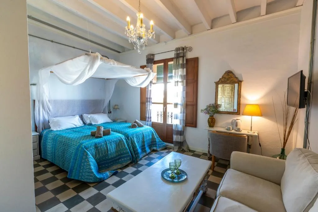 Twin Suite — Ibiza Boutique Guest House