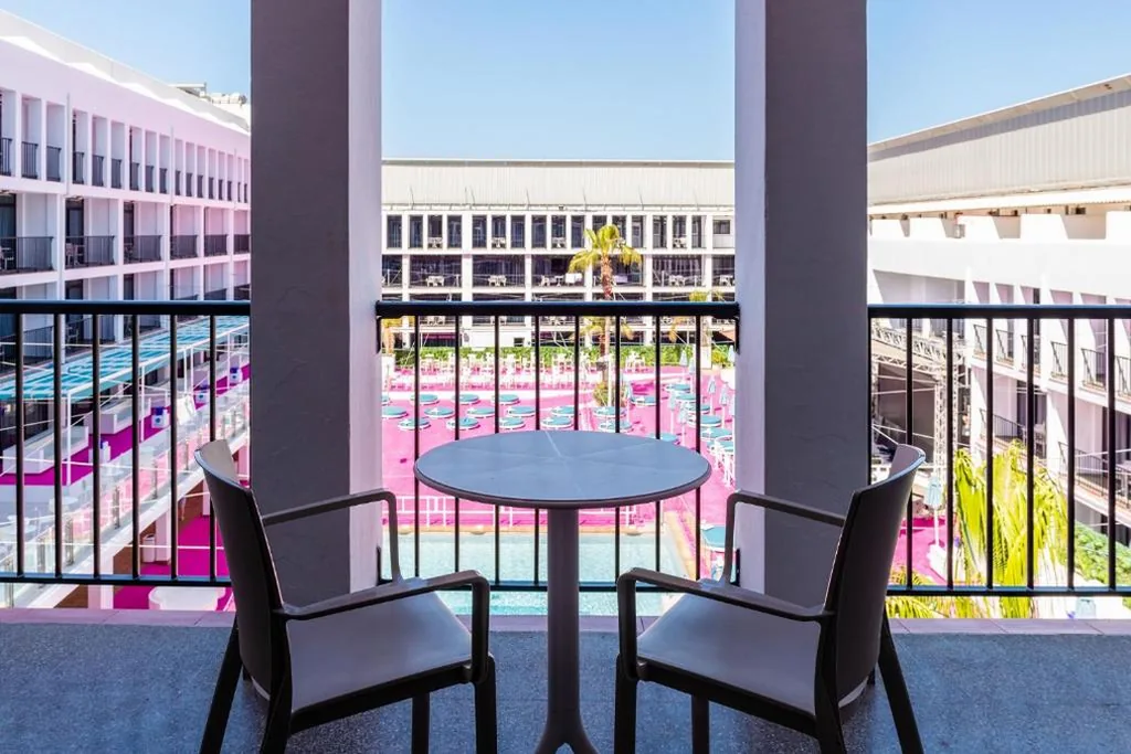 Rocks Pool Club Plus — Ibiza Rocks Hotel - Adults Only