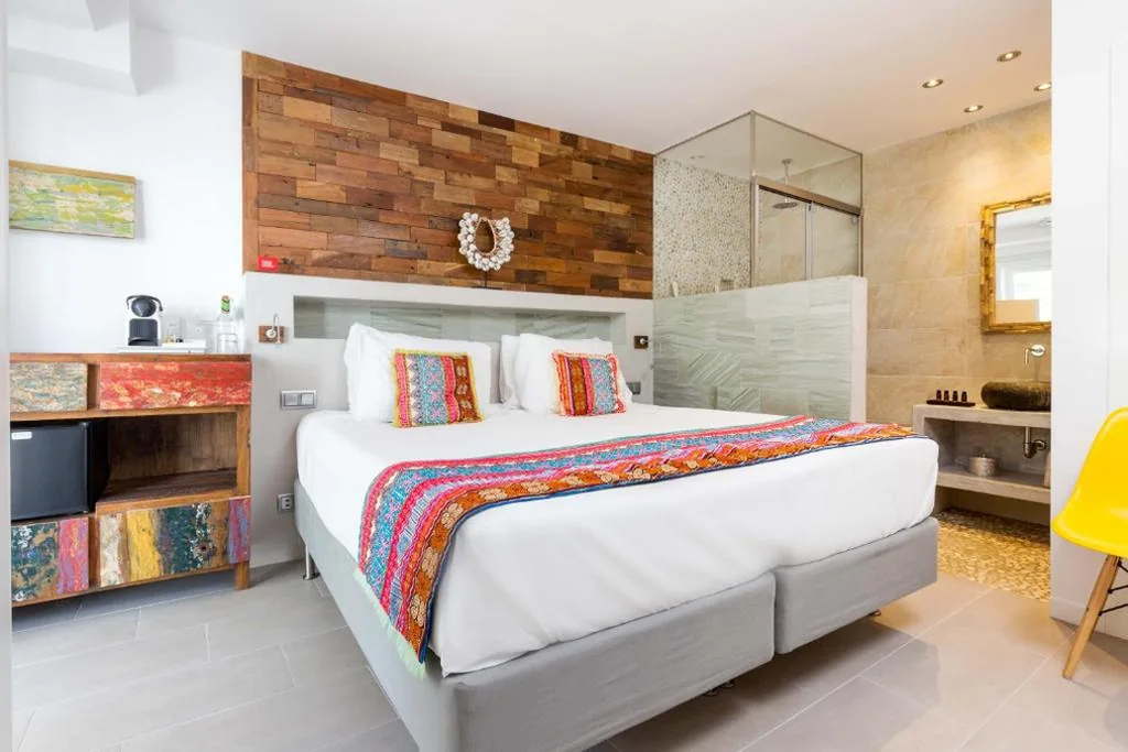 Chambre double avec vue sur le jardin — Ibizazen