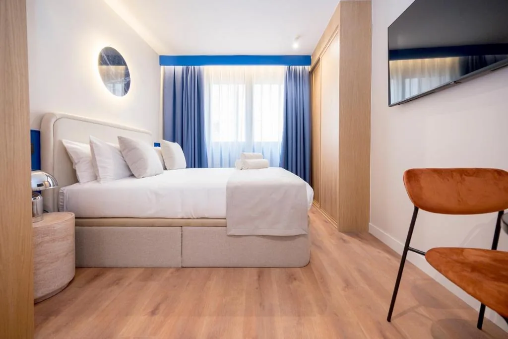 Habitación Doble — Iconic Suites