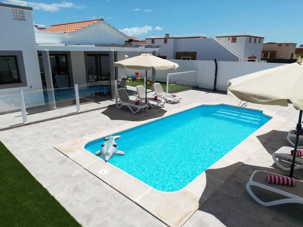 Villa — Ideal for family holidays, near beach and golf- Casa James