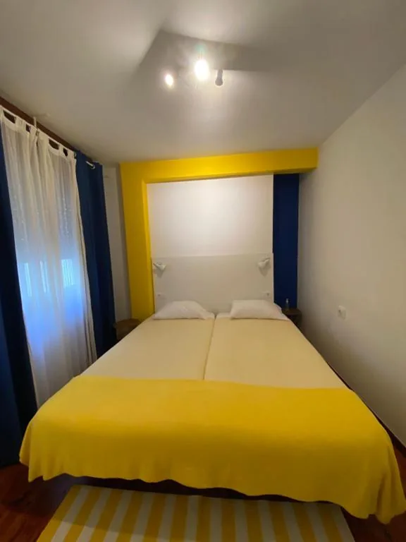 Quarto Duplo com Casa de Banho Partilhada - 2 camas — Ideas Peregrinas