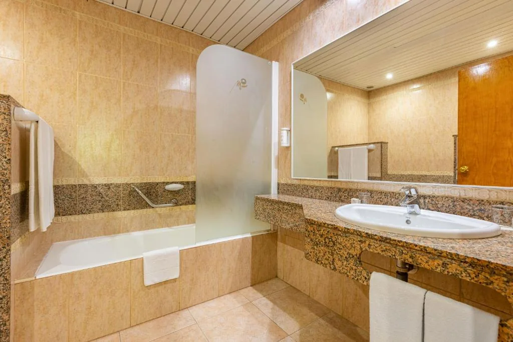 Habitación Familiar — IFA Altamarena by Lopesan Hotels