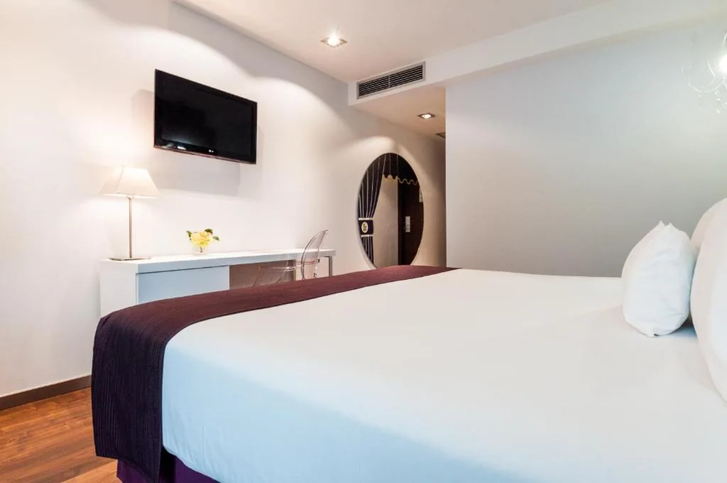 Double Room — Ikonik Ramblas
