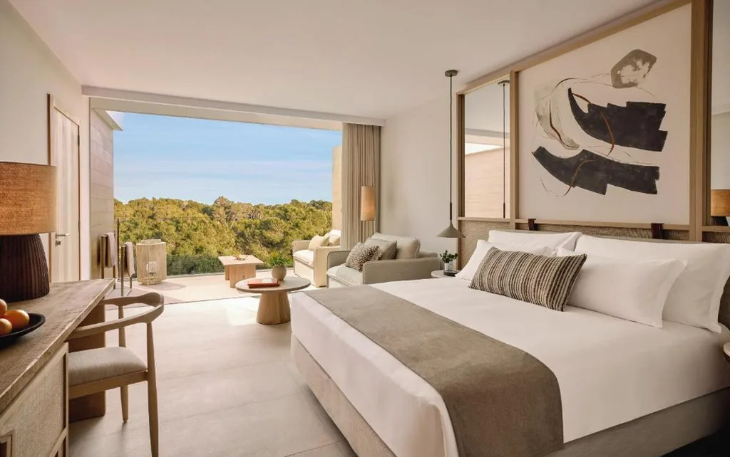 Quarto Familiar com Vista Jardim — Ikos Porto Petro