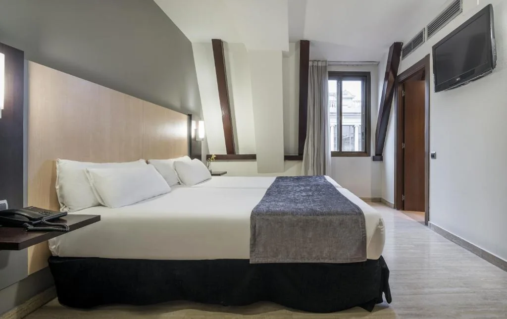Doppelzimmer zur Einzelnutzung — Ilunion Almirante