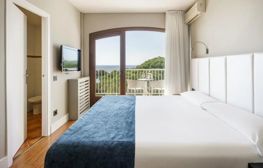 Standard-Doppelzimmer mit Meerblick – 1 oder 2 Betten — Ilunion Caleta Park