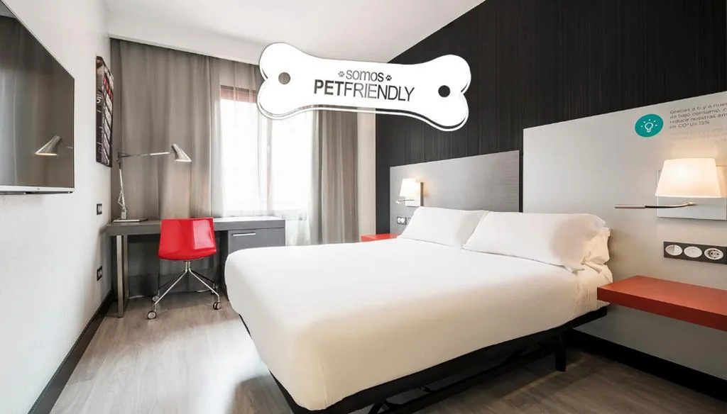 Chambre Double Standard - Animaux de compagnie admis — Ilunion Suites Madrid