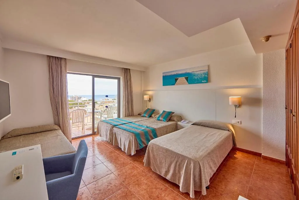 Habitación Cuádruple Estándar — Ilusion Markus & Spa