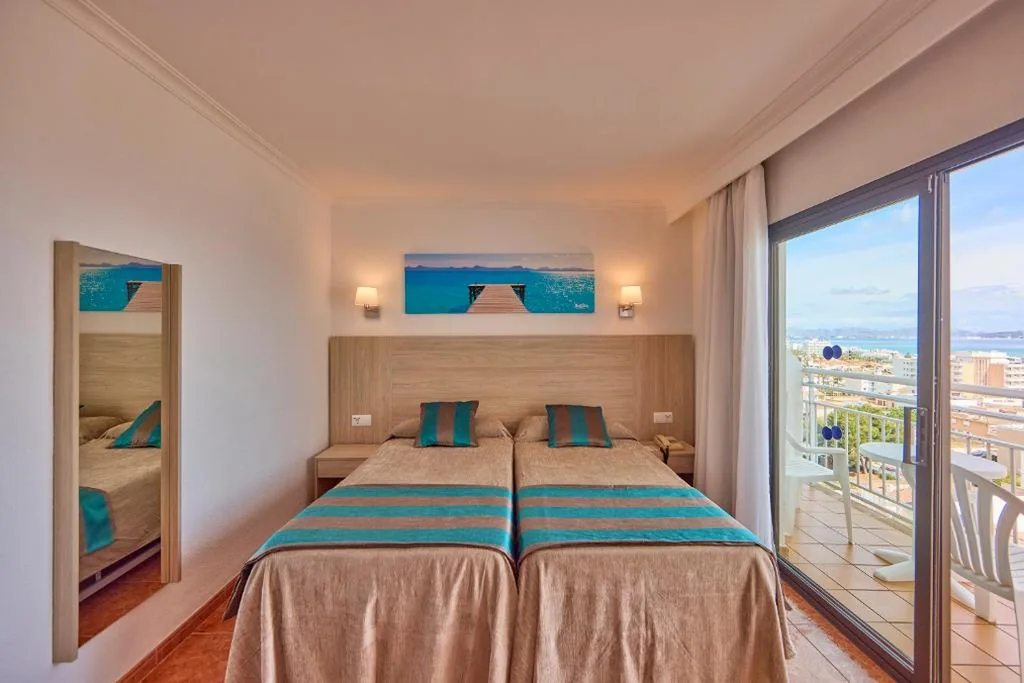 Habitación Doble con vistas al mar — Ilusion Markus & Spa