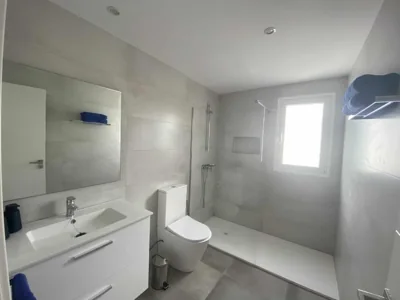 Imperdible, Villa con piscina y barbacoa — foto 10