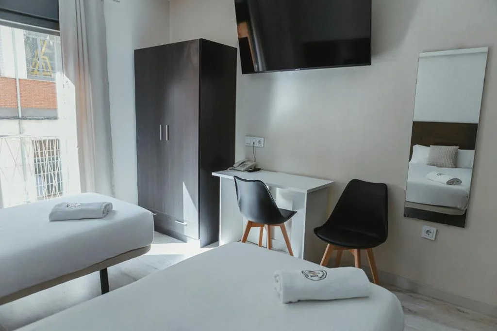 Zweibettzimmer — Imprenta Musical Alojamiento