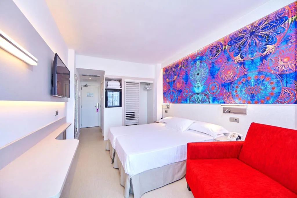 Standard-Doppelzimmer mit Balkon – 1 oder 2 Betten — Indico Rock Hotel Mallorca - Adults Only