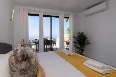 Infinity House. Ocean View hot tub. — Foto 8
