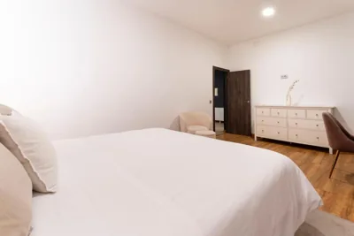Infinium Zamora Suites con parking — foto 9